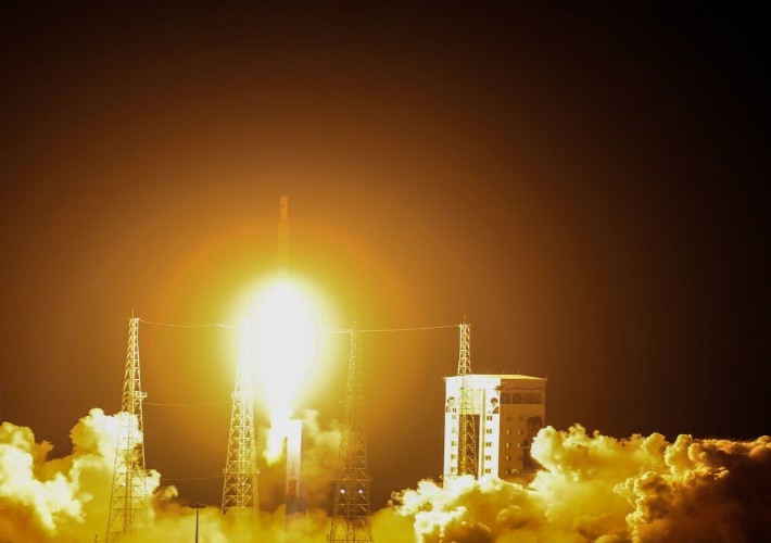 ماهواره ظفر