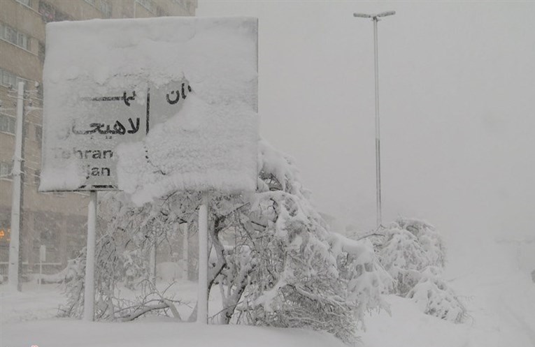 بحران برف در گیلان