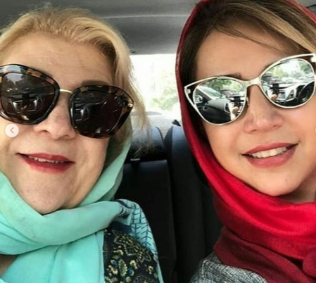 سلفی بازیگران با مادرانشان در روز مادر