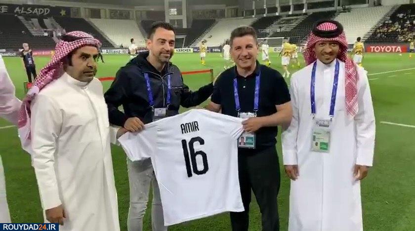 ژاوی پیراهن شماره ۱۶ السد را به قلعه‌نویی داد/عکس
