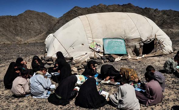 کمک به بازسازی مدارس در سوریه 