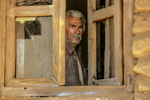 چهره مصمم ستاره قدیمی سینما در فیلم جدید ابراهیم حاتمی‌کیا+عکس