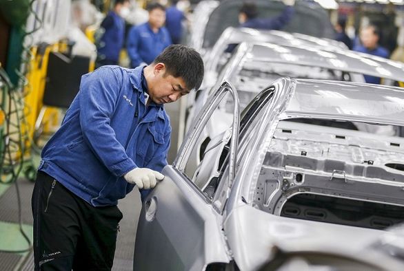 تعطیلی خودروسازی ها بر اثر کرونا