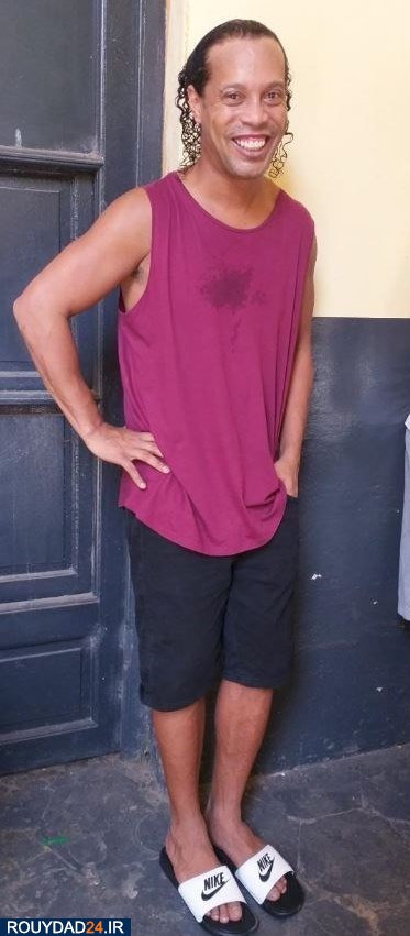 انتشار اولین تصویر از رونالدینیو در زندان + عکس