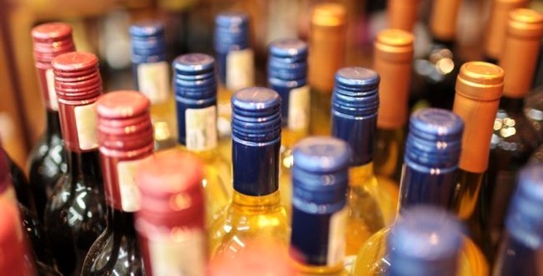 هشدارر وزارت بهداشت درباره استفاده از الکل