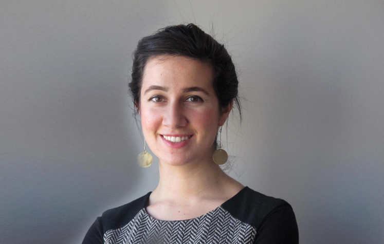 نیلوفر بیانی