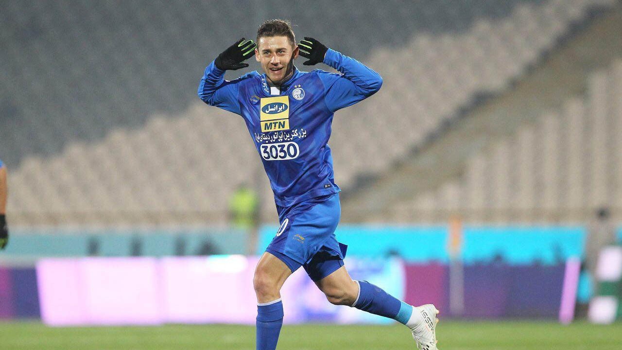 مشکلات باشگاه استقلال