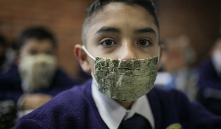 ساخت ماسک با مواد زائد! +تصاویر