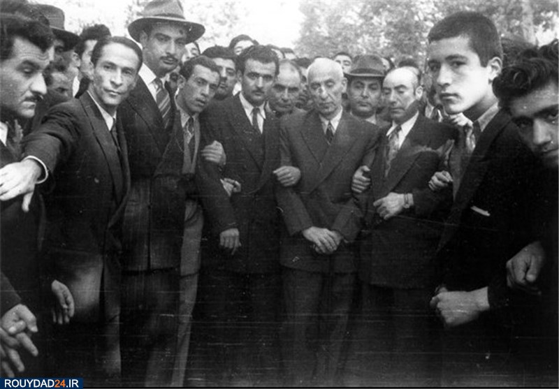 ملی شدن صنعت نفت ایران ملی شدن صنعت نفت ایران