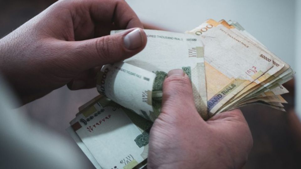 حداقل حقوق سال ۹۹ کارمندان مشخص شد