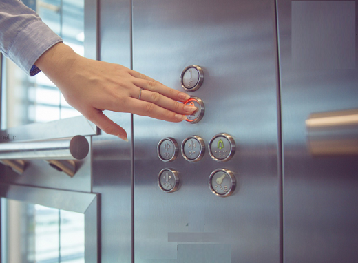 انتقال ویروس کرونا در آسانسور