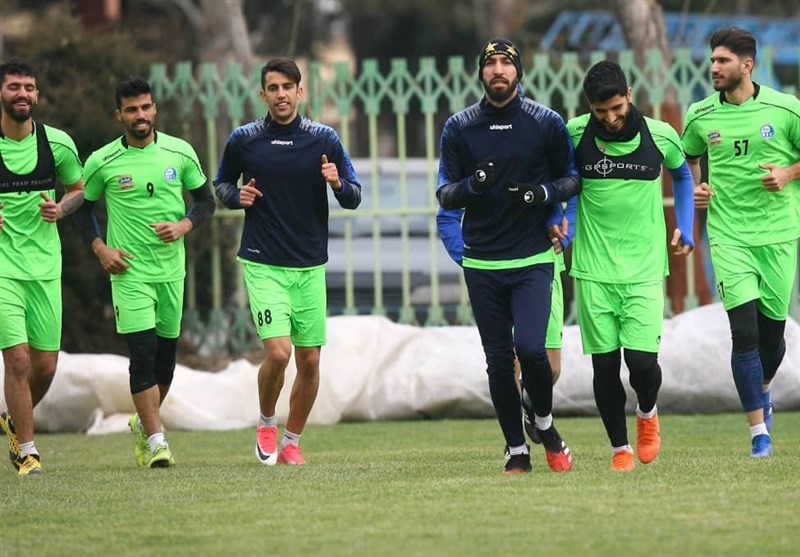 مصدومان استقلال 