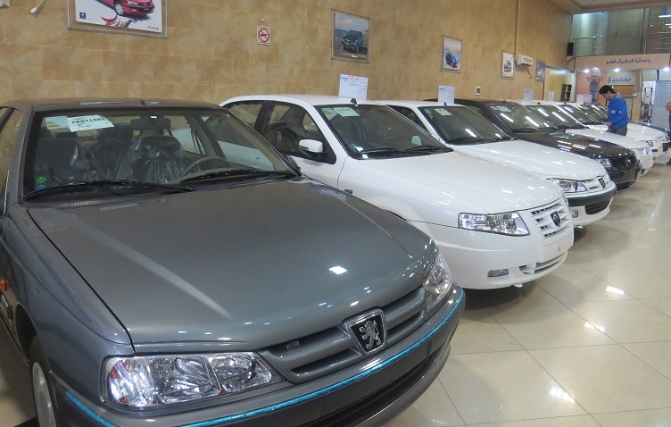 کرونا به داد بازارخودرو رسید/استخدام کاربر برای قیمت‌سازی در سایت