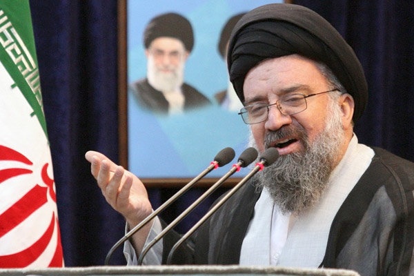 در این شرایط مذاکره کردن تسلیم است/ ترامپ نگران شعار مرگ بر آمریکا است