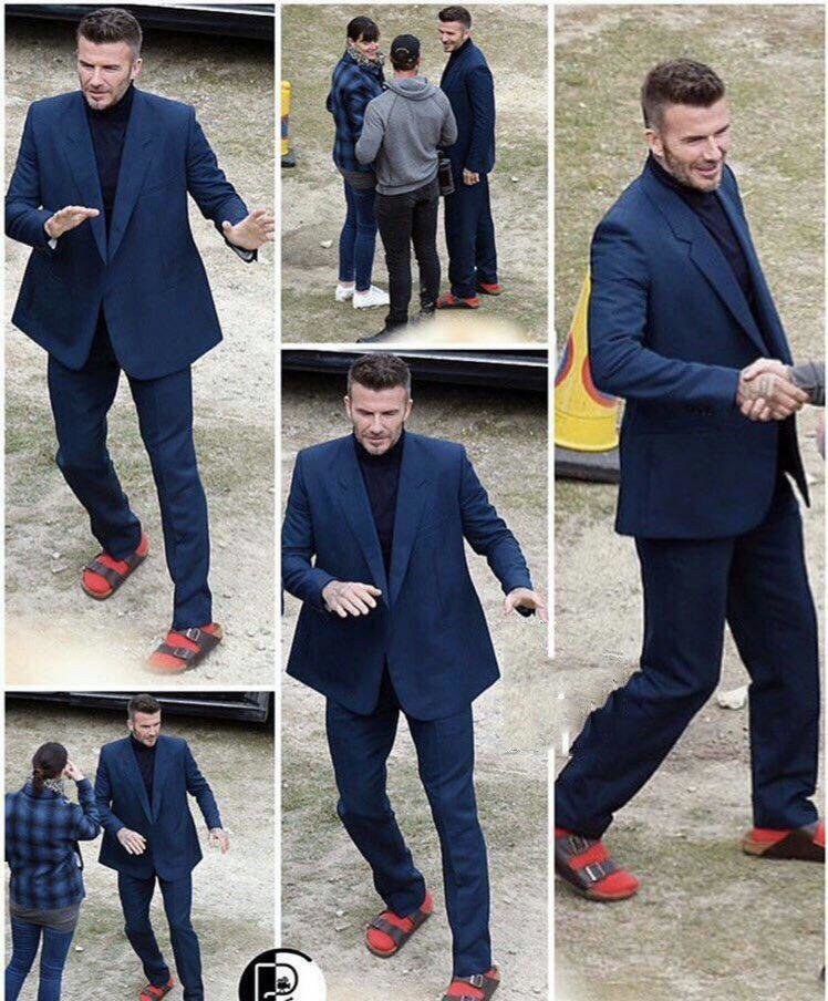 استایل جدید دیوید بکهام با دمپایی و جوراب قرمز +عکس استایل جدید دیوید بکهام با دمپایی و جوراب قرمز +عکس