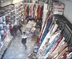 پلیس در تعقیب عامل جنایت هولناک در تهران + تصاویر