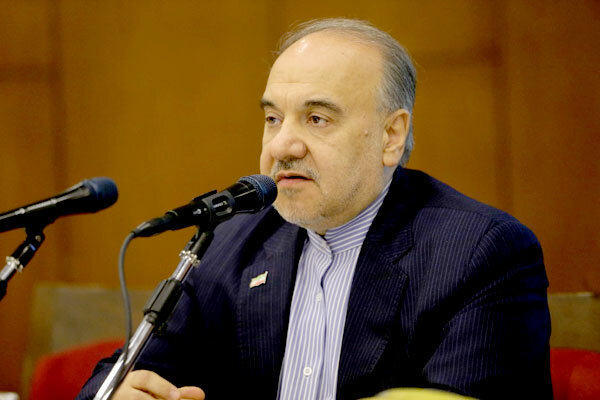 تاکید وزیر ورزش و جوانان بر جداسازی جوانان از ورزش و واگذاری هر چه سریع‌تر استقلال و پرسپولیس