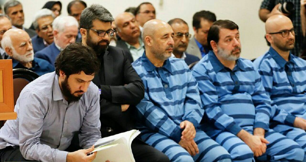 سید هادی رضوی ۱۰۷ میلیارد تومان صرف عیش و نوش کرده است سید هادی رضوی ۱۰۷ میلیارد تومان صرف عیش و نوش کرده است