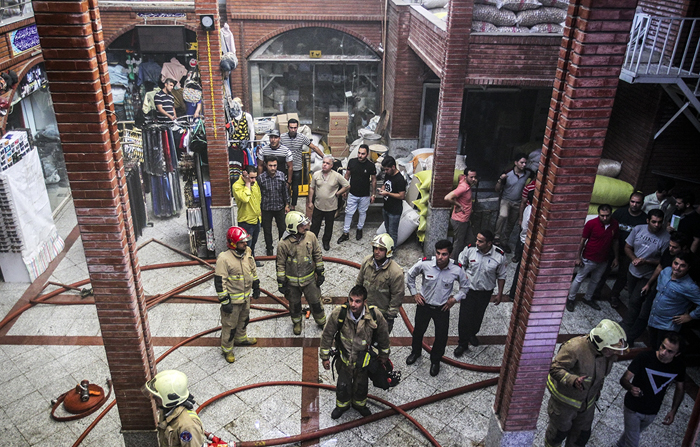 هشدار در مورد سقف در حال ریزش بازار آهنگران تهران