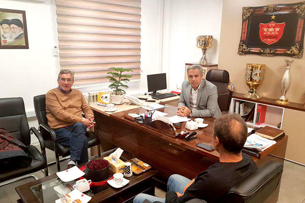 برانکو امروز به دیدار مدیرعامل پرسپولیس میرود برانکو امروز به دیدار مدیرعامل پرسپولیس میرود