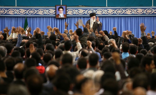 دیدار کارگران با رهبر انقلاب به مناسبت هفته کار و کارگر