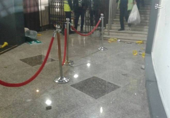 خسارت هواداران سپاهان به ورزشگاه آزادی +تصاویر