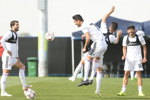 تیم ملی فوتبال فعلا آدیداس میپوشد تیم ملی فوتبال فعلا آدیداس میپوشد