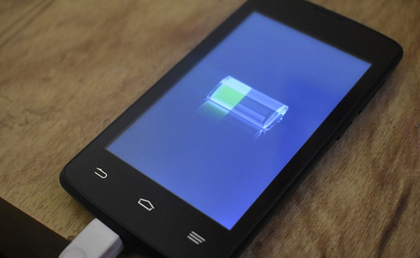 ۷ نشانه که زنگ خطر پایان عمر گوشی‌های هوشمند هستند