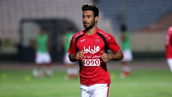 مدافع پرسپولیس در آستانه لژیونرشدن مدافع پرسپولیس در آستانه لژیونرشدن