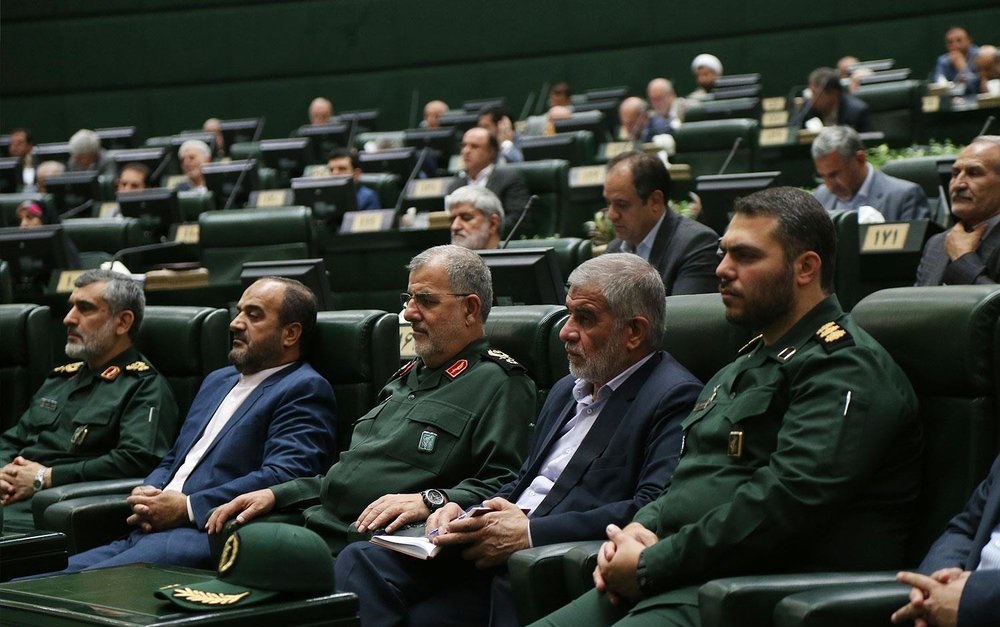 استعفای یک فرمانده ارشد نظامی برای حضور در انتخابات مجلس استعفای یک فرمانده ارشد نظامی برای حضور در انتخابات مجلس