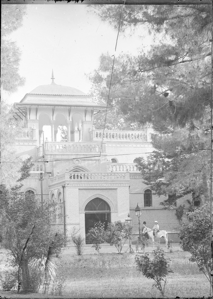 چه کسی سفارت انگلیس در تهران را ساخت؟