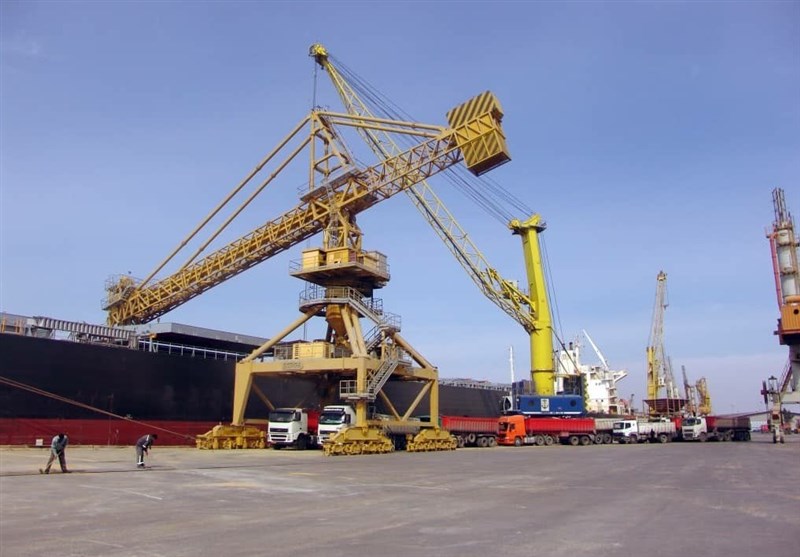 ۸۰ درصد ظرفیت انبارهای کالای اساسی بندر امام پُر شد