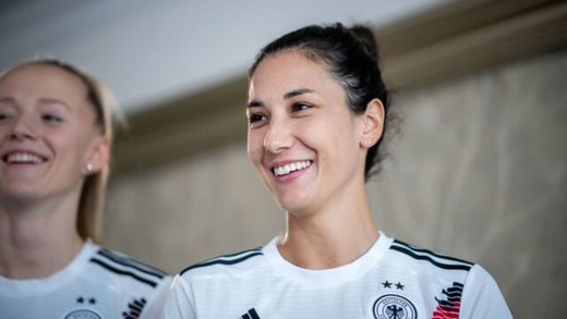 دختر ایرانیتبار در جام جهانی ۲۰۱۹ فوتبال زنان +عکس دختر ایرانیتبار در جام جهانی ۲۰۱۹ فوتبال زنان +عکس