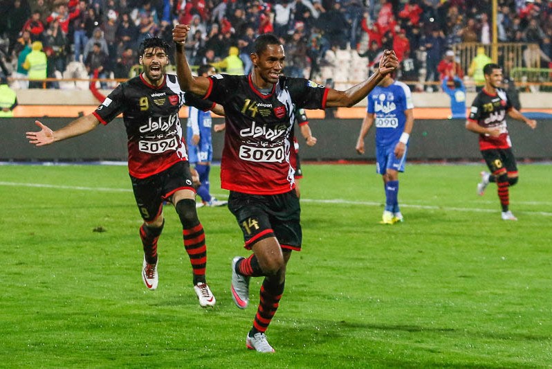 واکنش باشگاه پرسپولیس به شکایت بنگستون از این تیم واکنش باشگاه پرسپولیس به شکایت بنگستون از این تیم