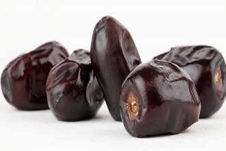 عوارض صادرات خرما در کمتر از دو هفته لغو شد عوارض صادرات خرما در کمتر از دو هفته لغو شد