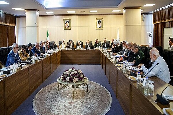 بررسی طرح ساماندهی بازار خودرو در هیأت عالی نظارت مجمع تشخیص