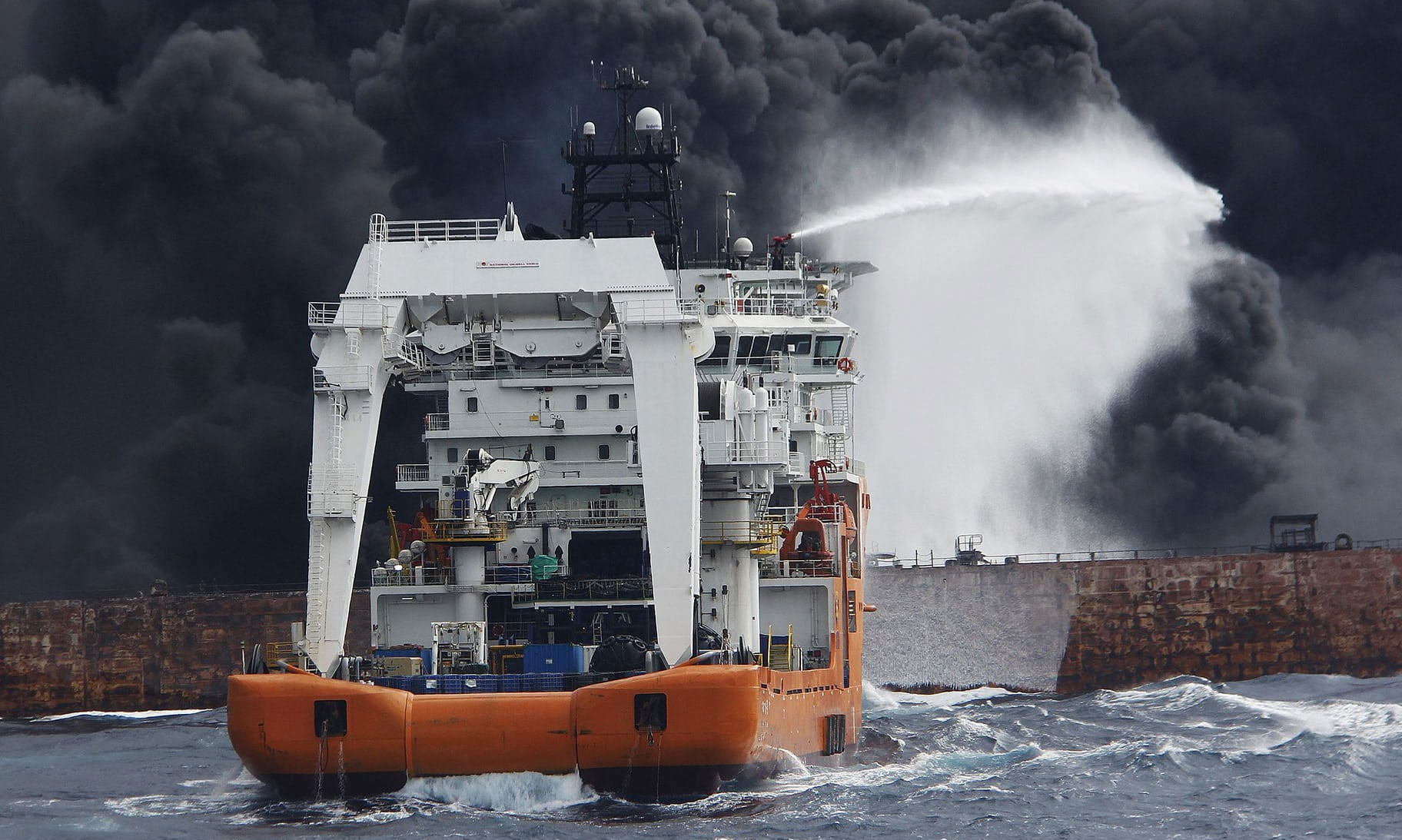 در دریای عمان چه اتفاقی افتاد؟ / ۵ نکته مهم درباره حمله به نفتکشها در دریای عمان چه اتفاقی افتاد؟ / ۵ نکته مهم درباره حمله به نفتکشها