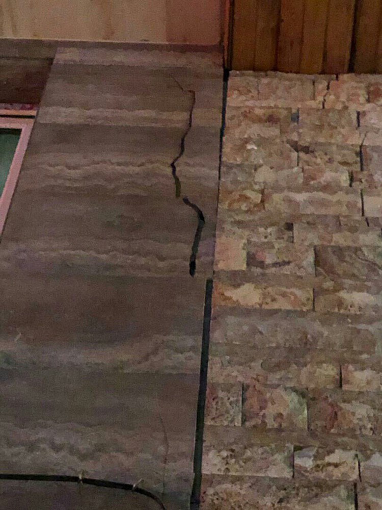 گودبرداری بزرگترین باغ نیاوران سبب ریزش خیابان شد+تصاویر