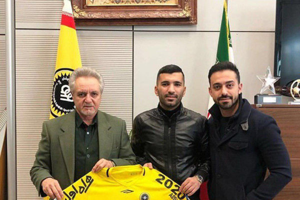 تمدید قرارداد محسن مسلمان با تیم سپاهان