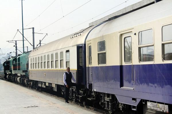 قطار تهران - آنکارا به‌زودی راه می‌افتد