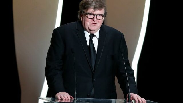 تمسخر ترامپ توسط مایکل مور در اختتامیه کن