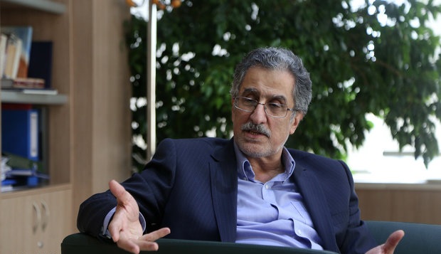 بازار ارز در انتظار حذف رانتهای ارزی/ به بانک مرکزی اختیار بدهید! بازار ارز در انتظار حذف رانتهای ارزی/ به بانک مرکزی اختیار بدهید!