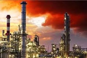 گریز دولت از واگذاری دو پالایشگاه