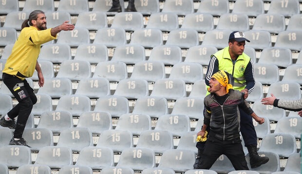 شکایت باشگاه پرسپولیس از سپاهانی‌ها به خاطر ضرب و شتم هوادارانش