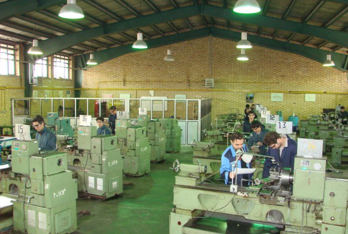 چه تعداد واحد صنعتی نیمه تعطیل در کشور وجود دارد؟/ برنامه وزارت صنعت برای فعالسازی ۵۰۰ معدن کوچک به چرخه تولید چه تعداد واحد صنعتی نیمه تعطیل در کشور وجود دارد؟/ برنامه وزارت صنعت برای فعالسازی ۵۰۰ معدن کوچک به چرخه تولید