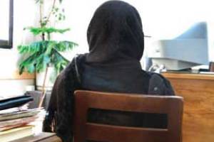 انتشار عکس و تهمت غیراخلاقی به نامادری توسط پسر جوان! انتشار عکس و تهمت غیراخلاقی به نامادری توسط پسر جوان!