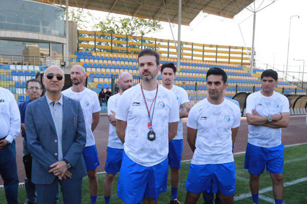 استقلال فاقد بازیکن باتجربه است/ انتظارات از استراماچونی بالا است