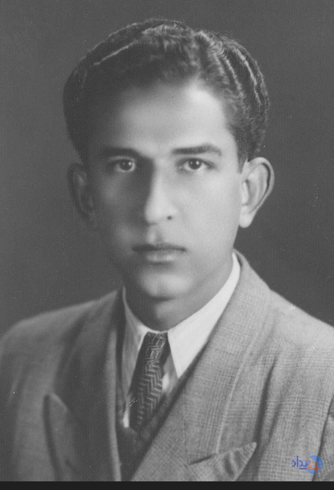 جمشید آموزگار