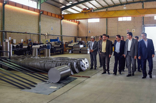 بازدید عضو هیات مدیره بانک ملت از شرکت نفت و گاز سیه فام