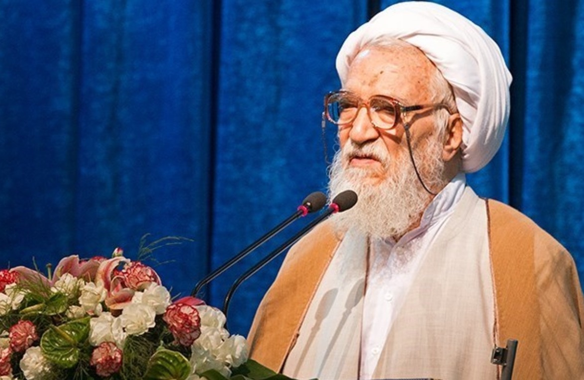 در این انقلاب خیلی‌ها امتحان شدند و نمره صفر آوردند/ ما از ۱۶ تیر اورانیوم غنی‌سازی می‌کنیم